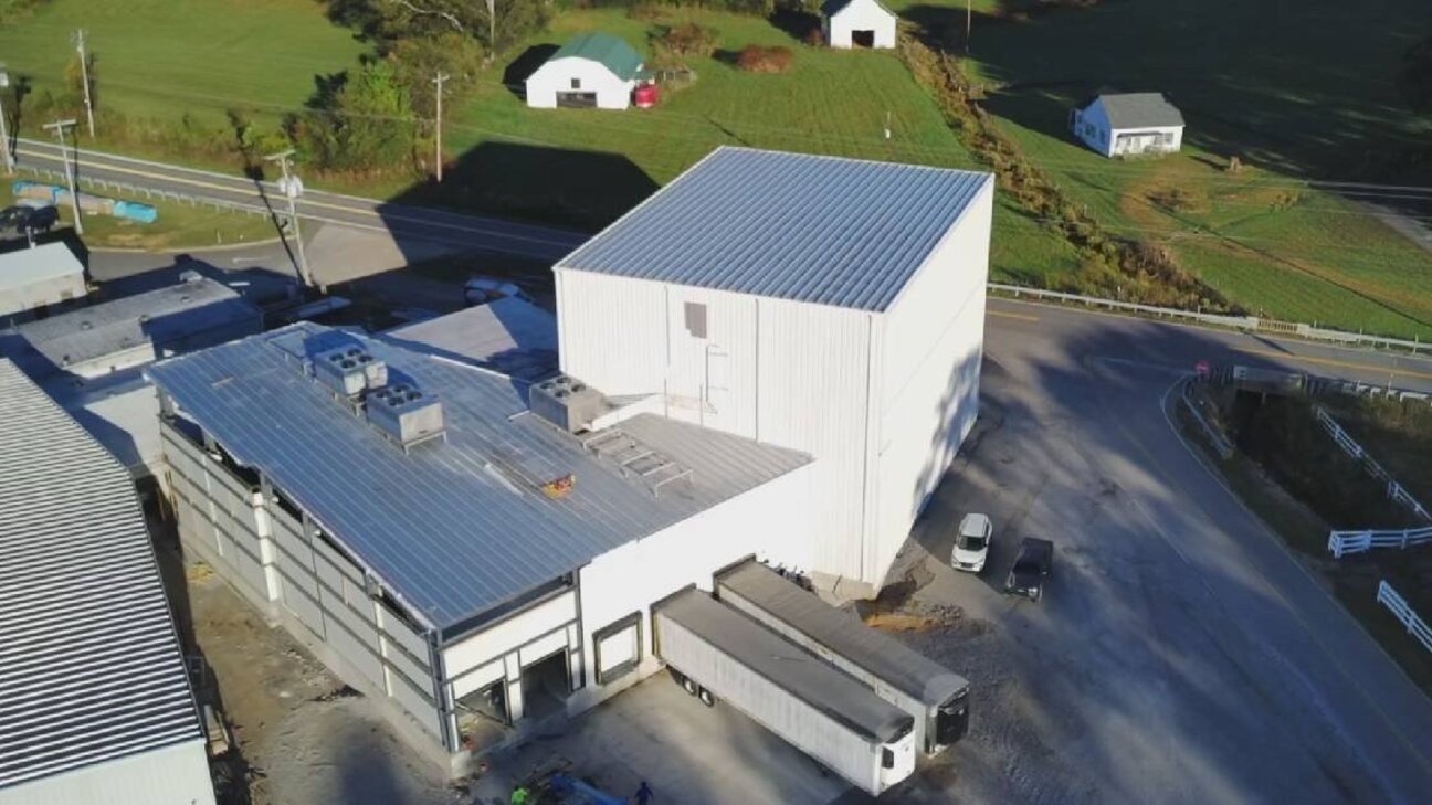 PermaCore PHF43 insulated metal panels used for a Tennessee cold storage expansion